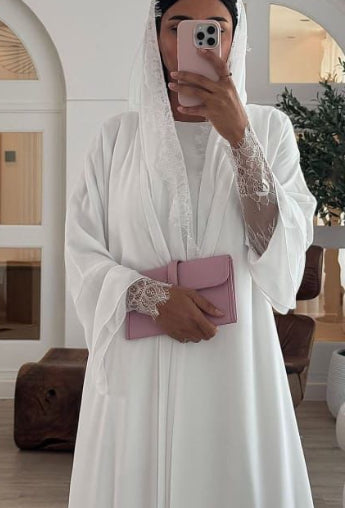 Ivory Grace – 3-Piece Lace Abaya Set